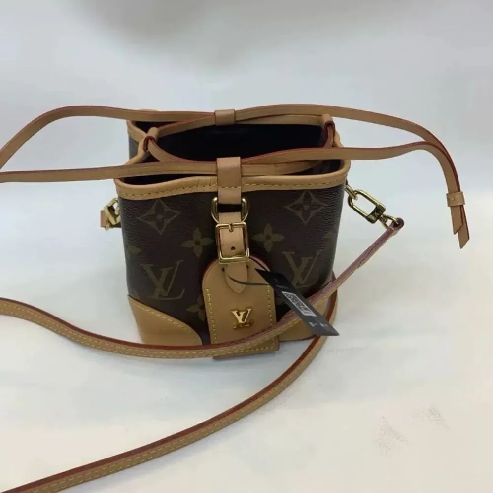 Louis Vuitton Women Pre-Loved Bag Very Good Condition